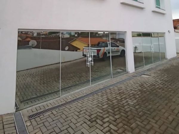 Controle a luminosidade com isofilme residencial